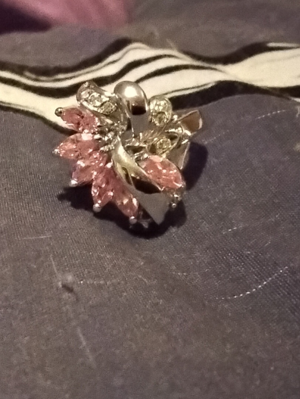 Crystal And Silvertone Pink And Clear Sz7.5